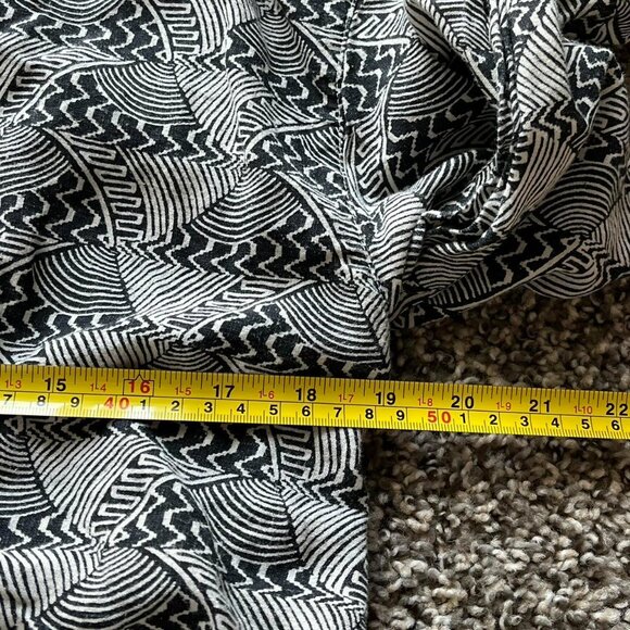 Anthropologie Black White Button Up Blouse Women L Ruched Waist Boho Geometric - Picture 7 of 8